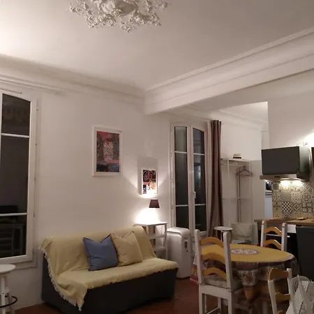 Provencal - Intra-muros Apartment
